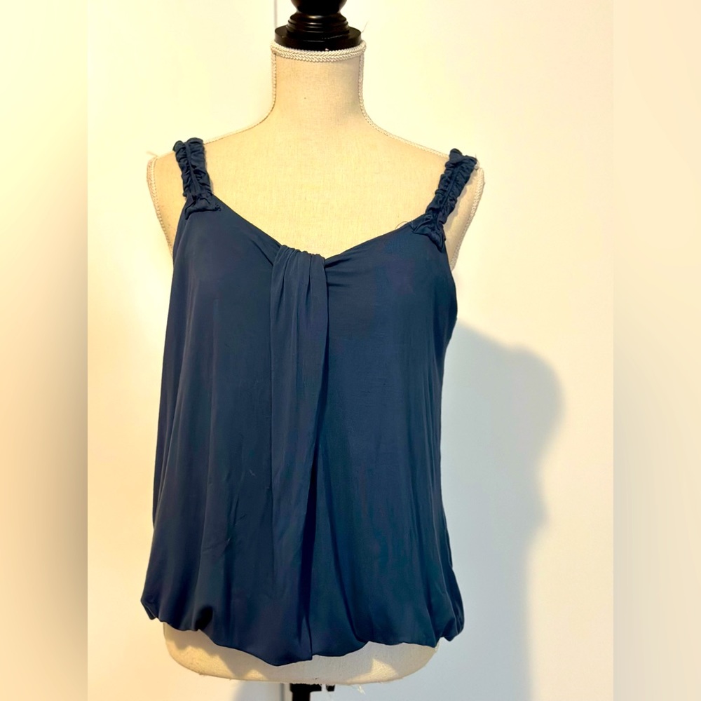 Large blue/teal ballon type tank top